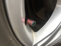 4 Ventilkappen Kappen SET Multicolor / Regenbogen eloxiert f