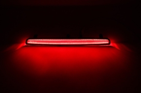 3. Bremslicht LED Klarglas Schwarz passt für VW T5 ab 2003-2015 mit Heckklappe
