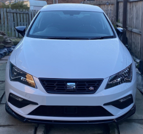 Frontlippe Frontspoiler V2 glanz für Seat Leon FR Facelift ab 2017 + ABE