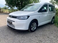 Frontlippe Frontspoiler schwarz glanz V2 für VW Caddy 5